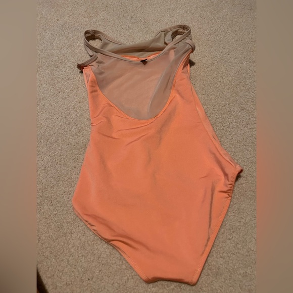 Leotard - Picture 2 of 3